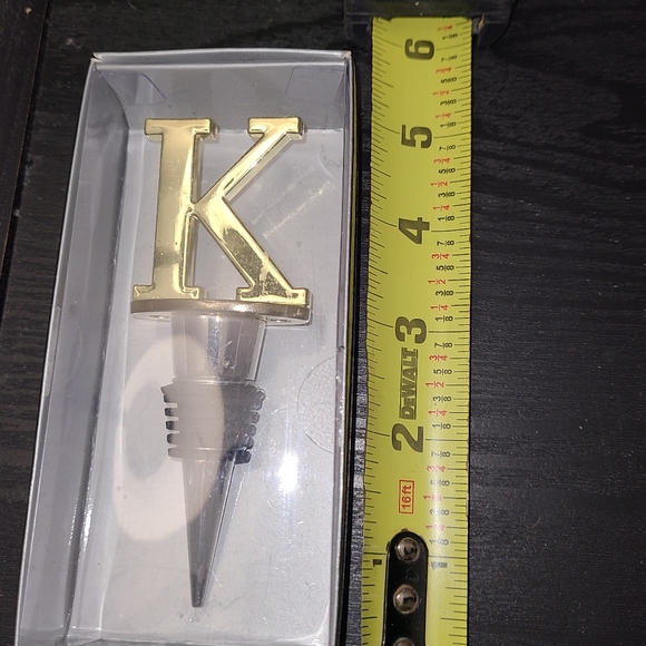 Wild eye designs Monogram wine stopper - Picture 2 of 2